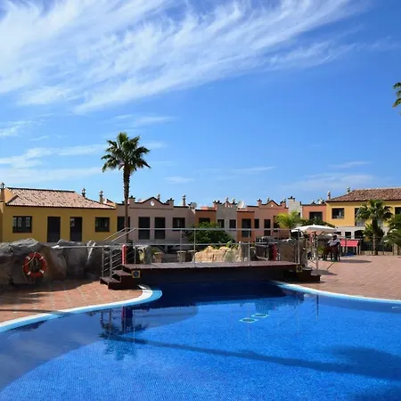 Apartment Lovely Duplex La Caleta